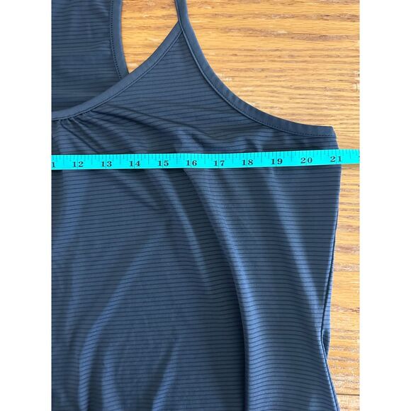 Old Navy Top Women's Extra Large Sleeveless‎ - Picture 4 of 8